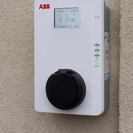 Air 305 *